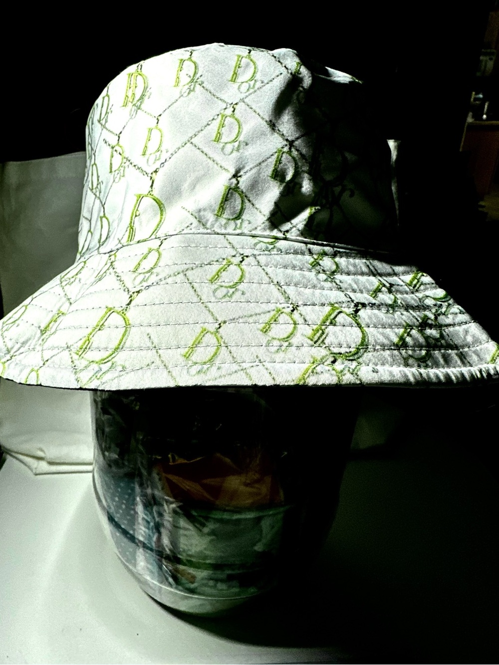 Designer-Style White & Green Patterned Bucket Hat NWOT - Picture 6 of 6